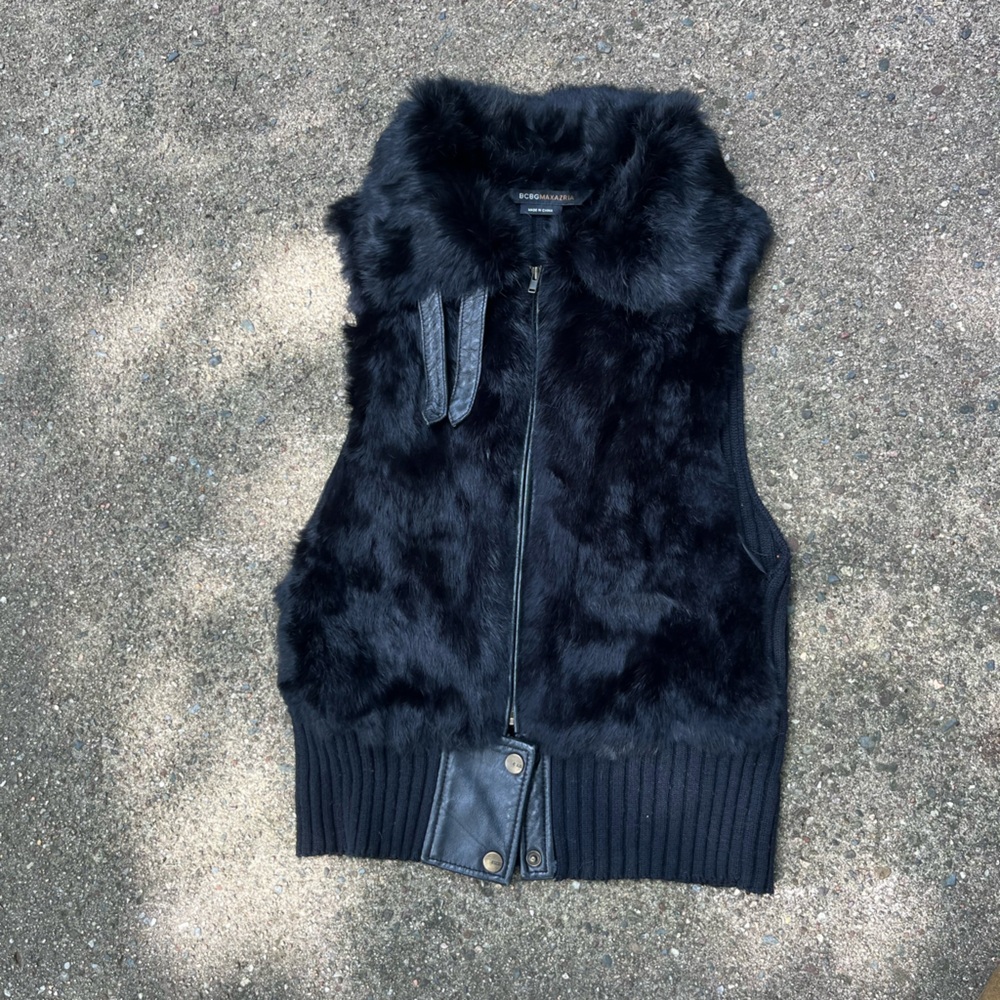 BCBG faux fur vest size small!